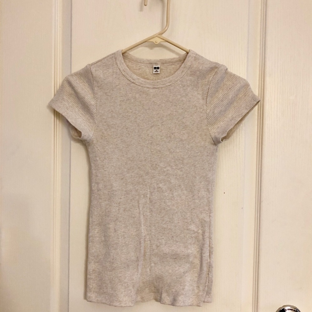 UNIQLO Women’s Ribbed Crew Neck T-Shirt (Beige)